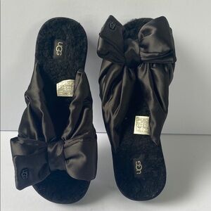 New UGG Black Cozy Slippers